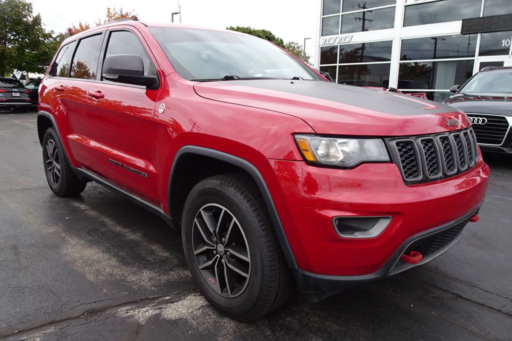 2017 Jeep Grand Cherokee Trailhawk photo 2