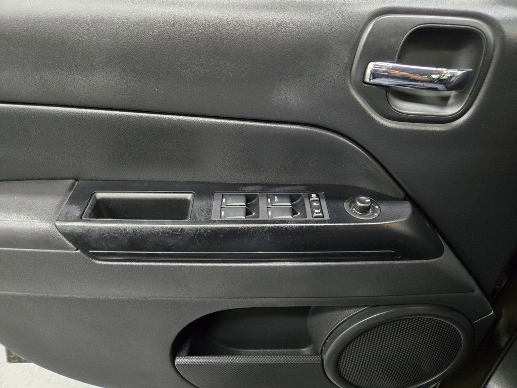 2017 Jeep Patriot 75th Anniversary Edition FWD - 22931390 - 15