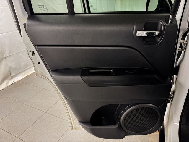 2017 Jeep Patriot HIGH ALTITUDE - 23032877 - 13