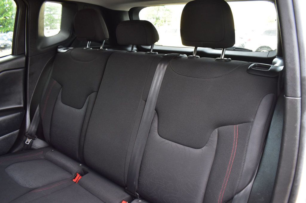 2017 Jeep Renegade  - 23052228 - 21