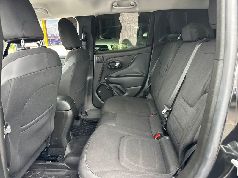 2017 Jeep Renegade Altitude 4x4 - 22991058 - 14