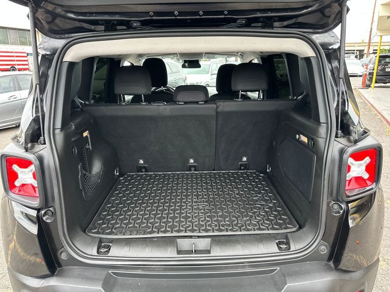 2017 Jeep Renegade Altitude 4x4 - 22991058 - 19