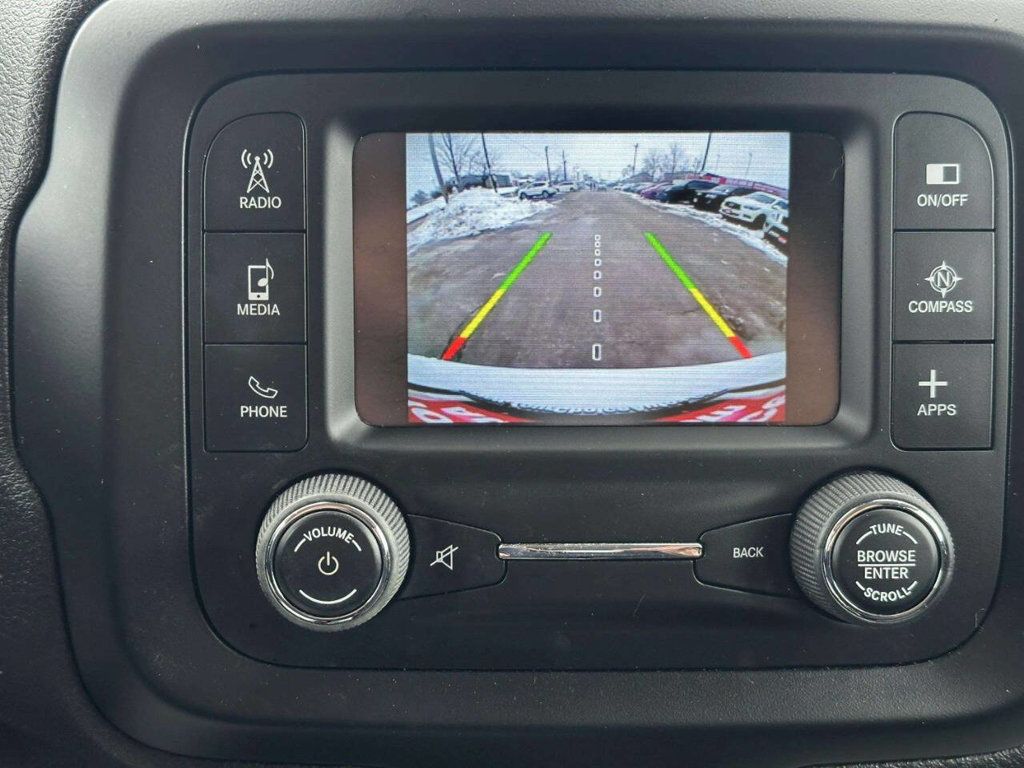 2017 Jeep Renegade Altitude 4x4 - 22958730 - 19