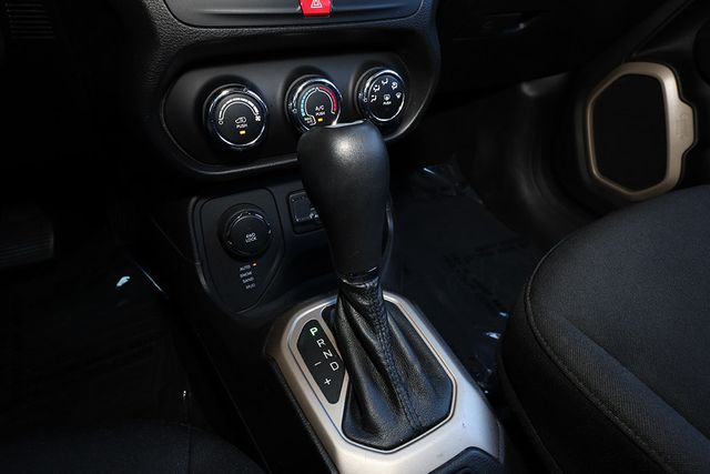 2017 JEEP RENEGADE Latitude 4x4 - 22940774 - 27