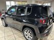 2017 Jeep Renegade Latitude 4x4 - 22716744 - 3