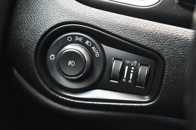 2017 Jeep Renegade Latitude 4x4 - 23066353 - 13