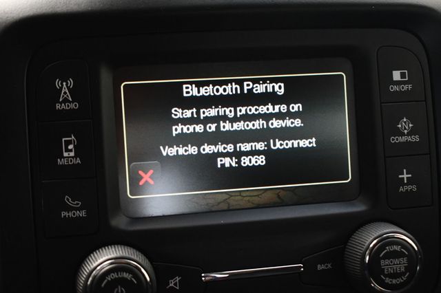 2017 Jeep Renegade Latitude 4x4 - 23066353 - 32