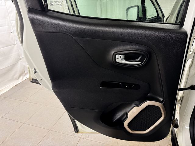 2017 Jeep Renegade Latitude 4x4 - 22988690 - 14