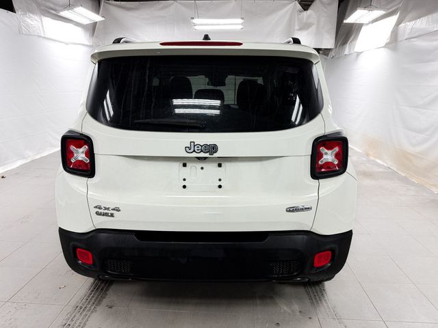 2017 Jeep Renegade Latitude 4x4 - 22988690 - 3