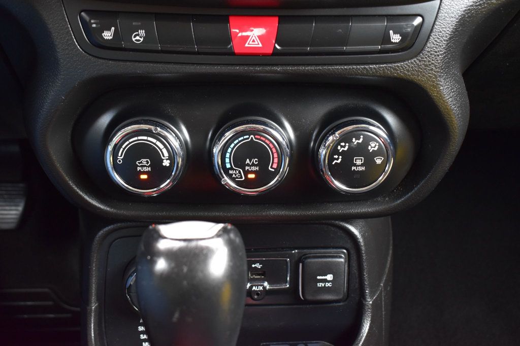 2017 Jeep Renegade Trailhawk 4x4 - 23052228 - 30