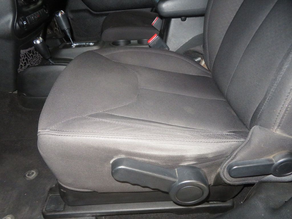 2017 Jeep Wrangler 4X4 HARDTOP WILLYS JEEP WRANGLER EXTRA CLEAN  LOW MILES  - 22938575 - 19