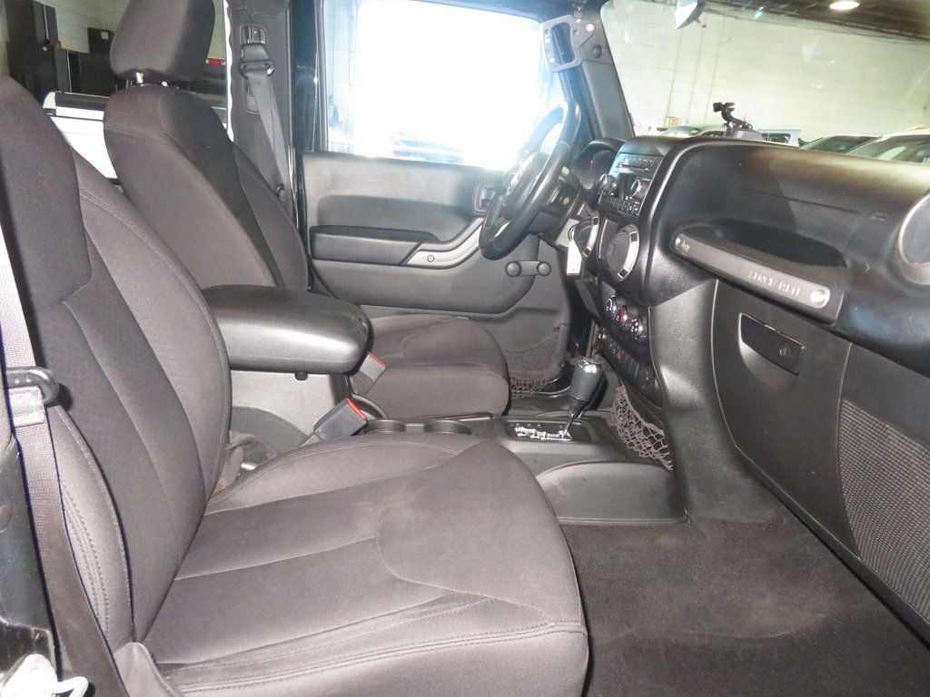 2017 Jeep Wrangler 4X4 HARDTOP WILLYS JEEP WRANGLER EXTRA CLEAN  LOW MILES  - 22938575 - 22