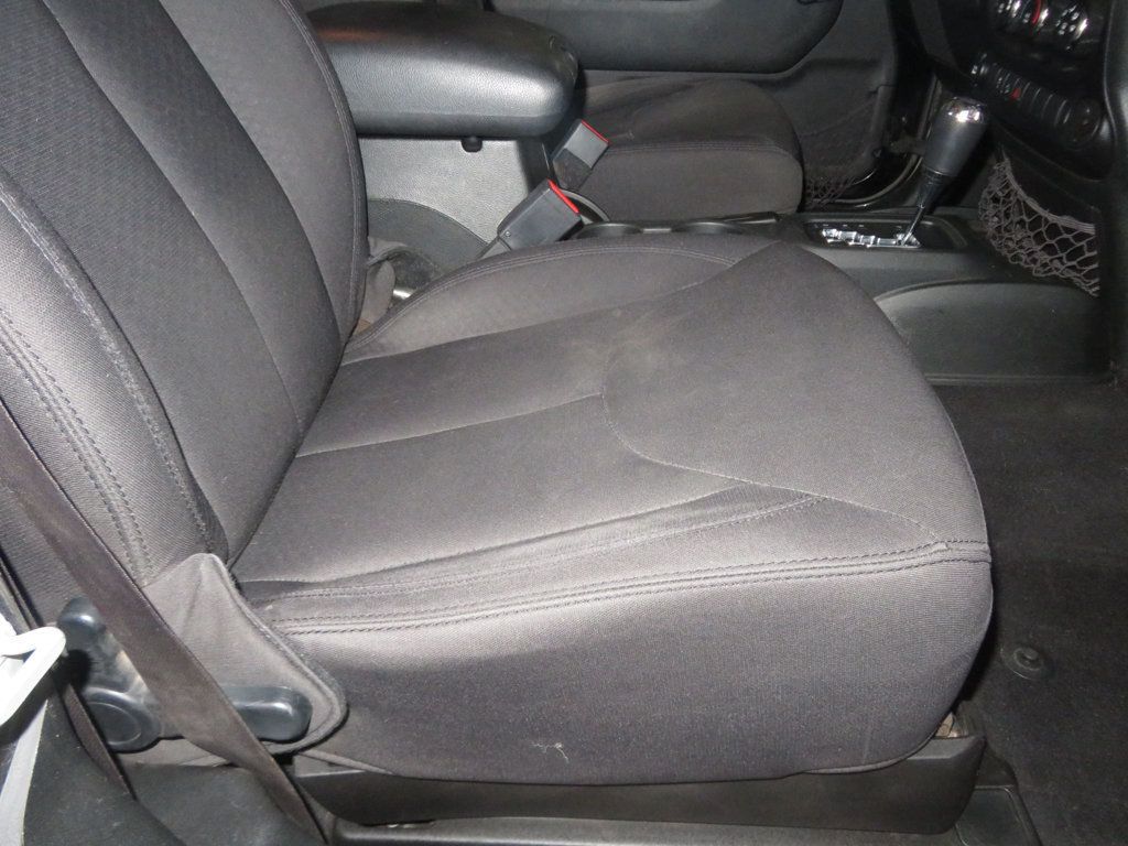 2017 Jeep Wrangler 4X4 HARDTOP WILLYS JEEP WRANGLER EXTRA CLEAN  LOW MILES  - 22938575 - 24