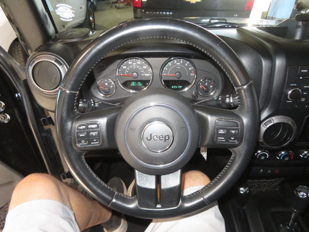 2017 Jeep Wrangler 4X4 HARDTOP WILLYS JEEP WRANGLER EXTRA CLEAN  LOW MILES  - 22938575 - 28