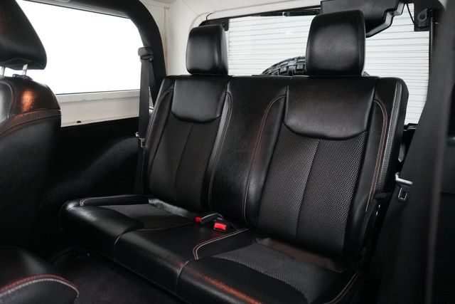 2017 Jeep Wrangler 75th Anniversary 4x4 - 22980969 - 9