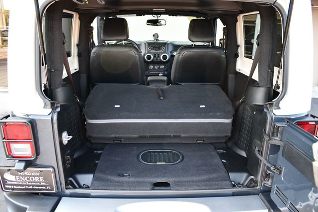 2017 Jeep Wrangler Chief Edition 4x4 W/Connectivity Group - 22494171 - 16