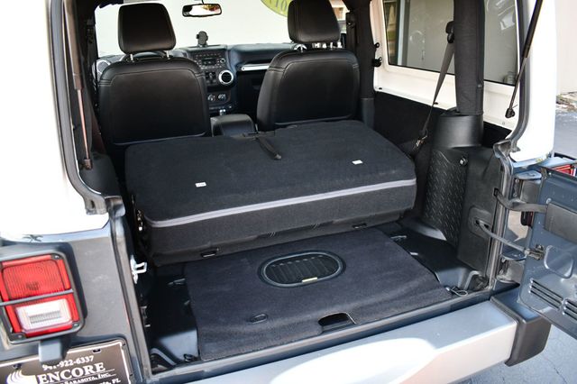 2017 Jeep Wrangler Chief Edition 4x4 W/Connectivity Group - 22494171 - 17