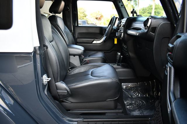2017 Jeep Wrangler Chief Edition 4x4 W/Connectivity Group - 22494171 - 18