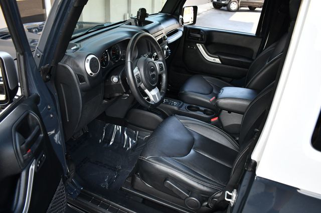 2017 Jeep Wrangler Chief Edition 4x4 W/Connectivity Group - 22494171 - 37