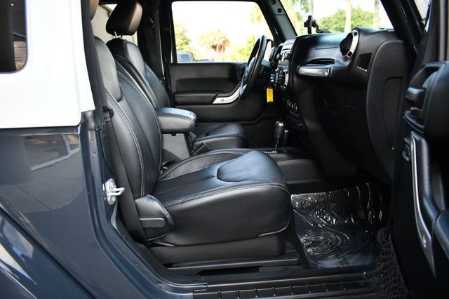 2017 Jeep Wrangler Chief Edition 4x4 W/Connectivity Group - 22494171 - 43