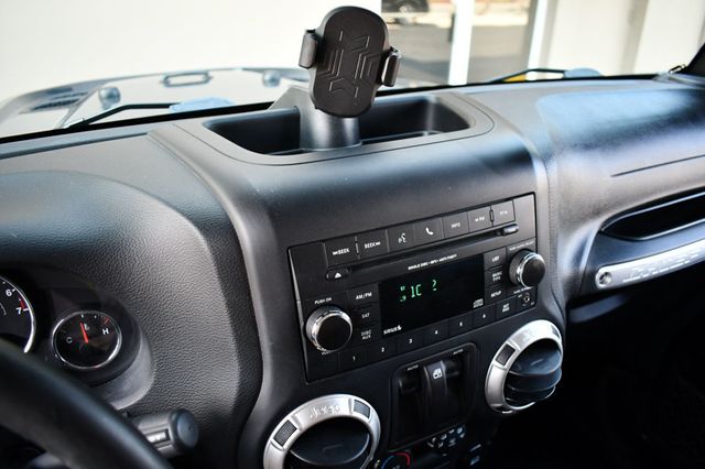 2017 Jeep Wrangler Chief Edition 4x4 W/Connectivity Group - 22494171 - 46