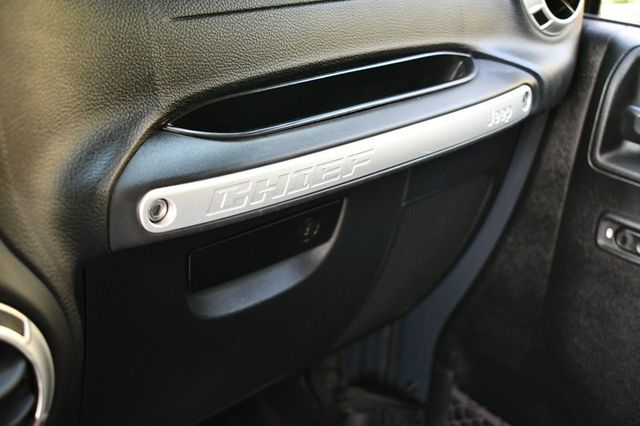 2017 Jeep Wrangler Chief Edition 4x4 W/Connectivity Group - 22494171 - 49