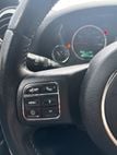 2017 Jeep Wrangler Rubicon - 22887261 - 26
