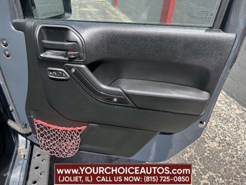 2017 Jeep Wrangler Rubicon Recon 4x4 - 22833706 - 19