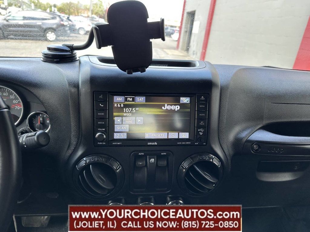 2017 Jeep Wrangler Rubicon Recon 4x4 - 22833706 - 31