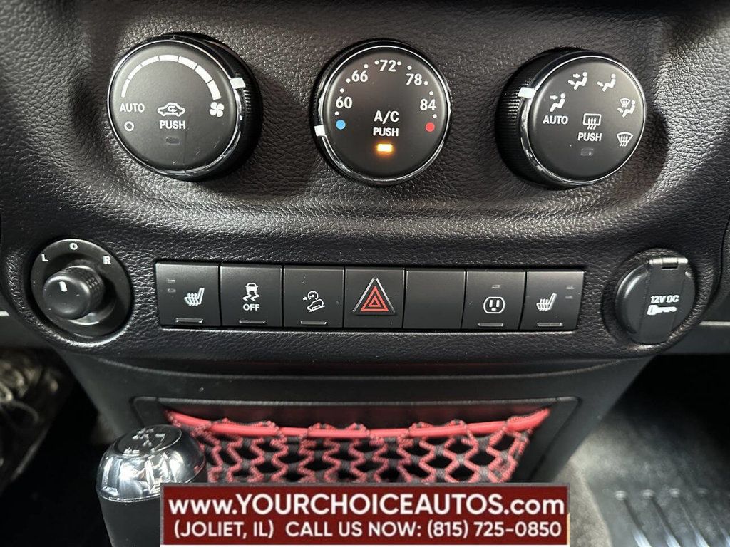 2017 Jeep Wrangler Rubicon Recon 4x4 - 22833706 - 37