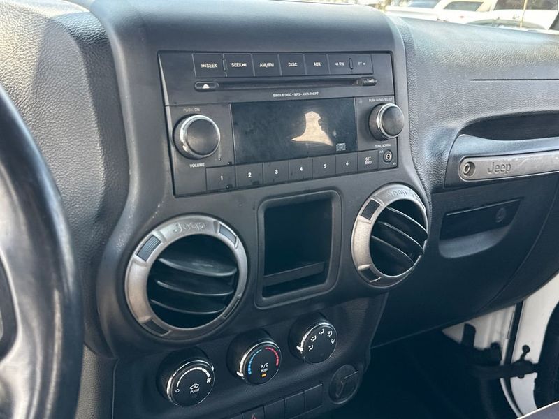 2017 Jeep Wrangler Sport 4x4 - 23033337 - 15