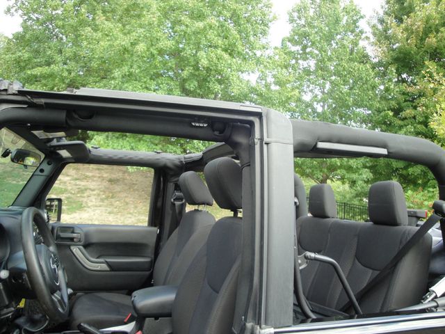 2017 Jeep Wrangler SPORT-PKG, LOW MI, 6-SPD, EXTRA-CLEAN/ 1-OF A KIND JEEP! - 23085060 - 39