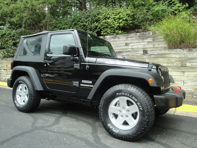 2017 Jeep Wrangler SPORT-PKG, LOW MI, 6-SPD, EXTRA-CLEAN/ 1-OF A KIND JEEP! - 23085060 - 4