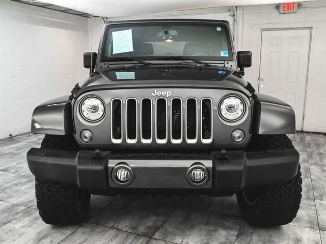 2017 Jeep Wrangler Unlimited Sahara - 23063870 - 1