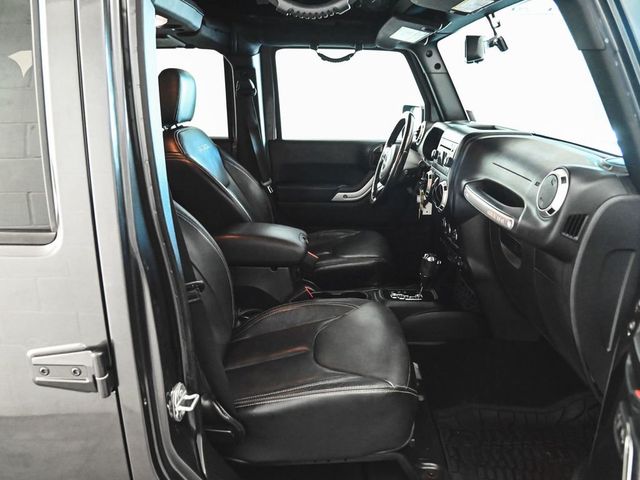 2017 Jeep Wrangler Unlimited Sahara - 23063870 - 25