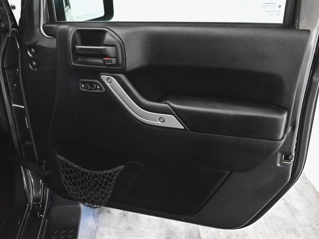 2017 Jeep Wrangler Unlimited Sahara - 23063870 - 8