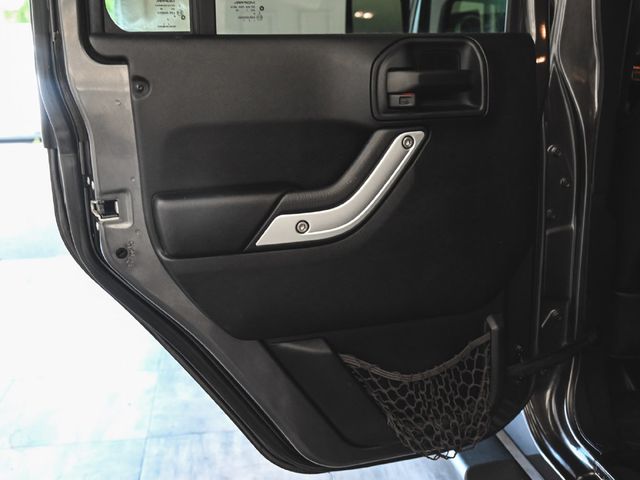 2017 Jeep Wrangler Unlimited Sahara - 23096593 - 9