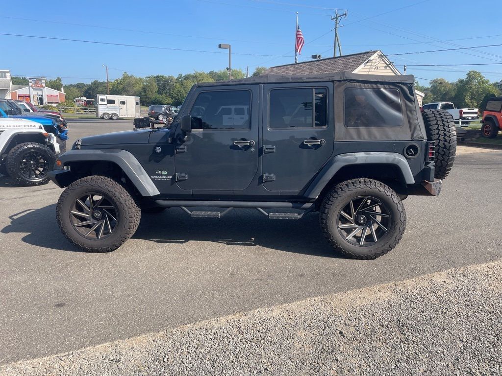 2017 Jeep Wrangler Unlimited Sport - 22572589 - 9