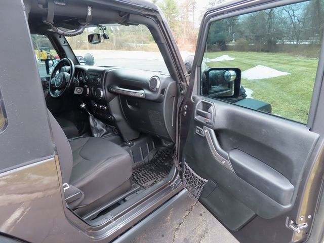 2017 Jeep Wrangler Willys Wheeler 4x4 - 22948043 - 22