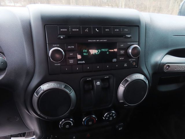 2017 Jeep Wrangler Willys Wheeler 4x4 - 22948043 - 30