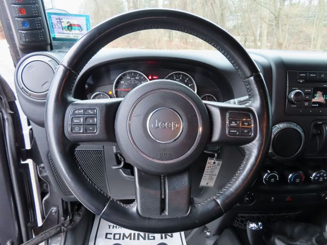 2017 Jeep Wrangler Willys Wheeler 4x4 - 22948043 - 32