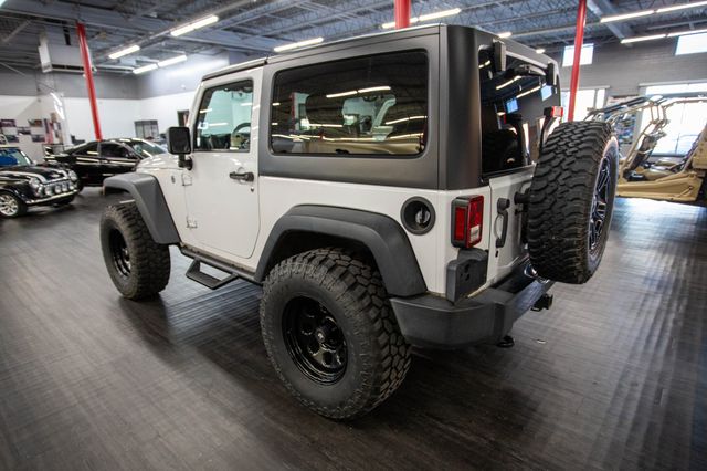 2017 Jeep Wrangler Willys Wheeler 4x4 - 22973231 - 2