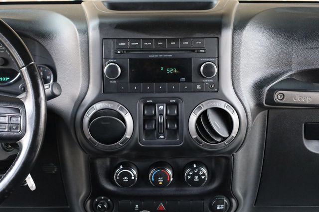 2017 Jeep Wrangler Unlimited  - 22947475 - 25