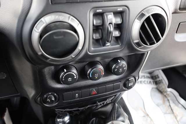 2017 Jeep Wrangler Unlimited  - 22947475 - 27