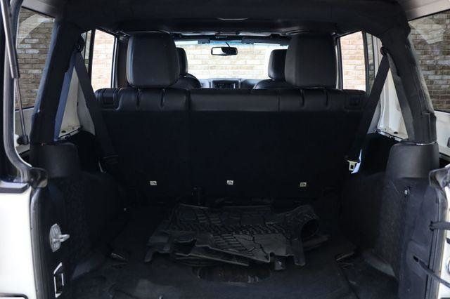 2017 Jeep Wrangler Unlimited 75th Anniversary - 23032474 - 9