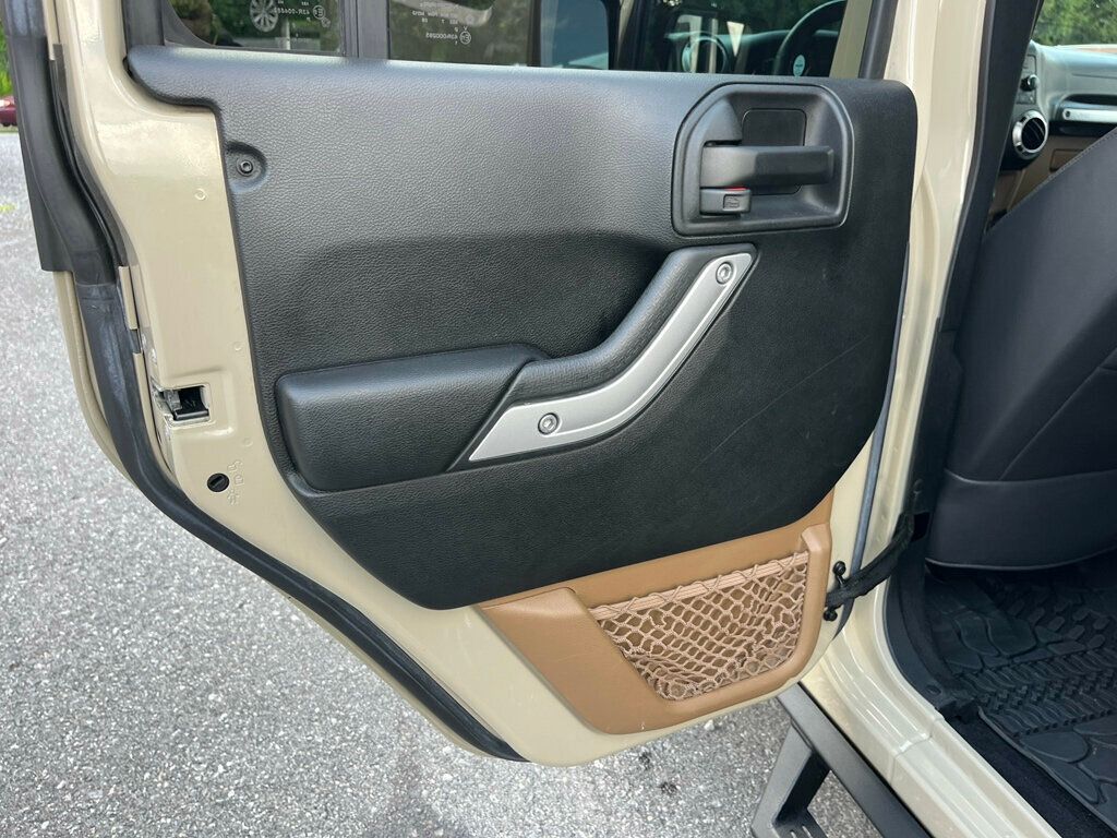 2017 Jeep Wrangler Unlimited CUSTOM BUILT RUBICON - 23044389 - 29