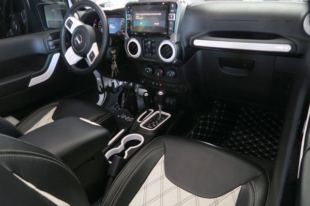 2017 Jeep Wrangler Unlimited Custom Sport 4x4 - 22055504 - 21