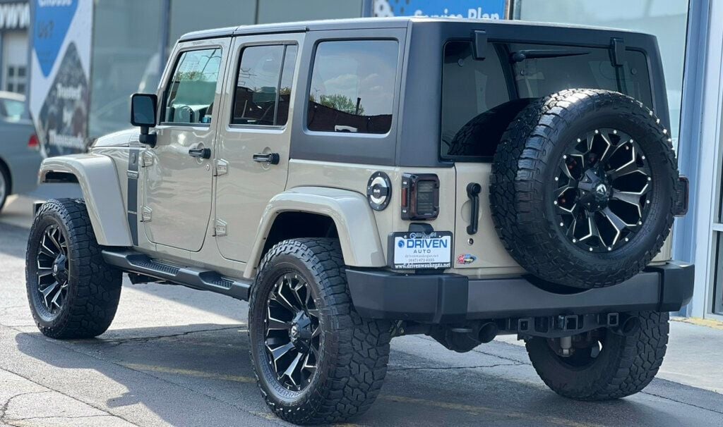 2017 Jeep Wrangler Unlimited Freedom photo 3