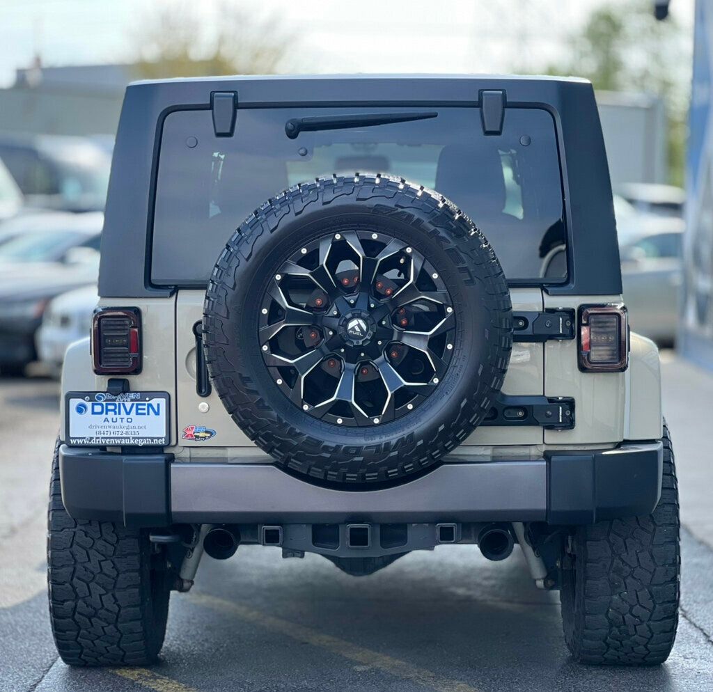 2017 Jeep Wrangler Unlimited Freedom photo 4