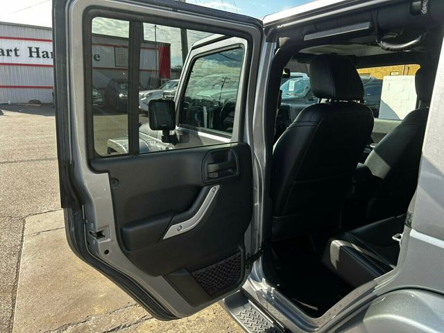 2017 Jeep Wrangler Unlimited LocalTrade/Sahara/4WD/ConnectivityGroup/TrailerTowGroup - 22956673 - 11